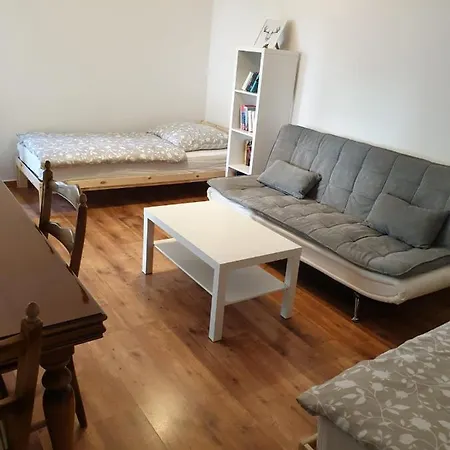 Stuttgart. City. Center. Apartamento *
